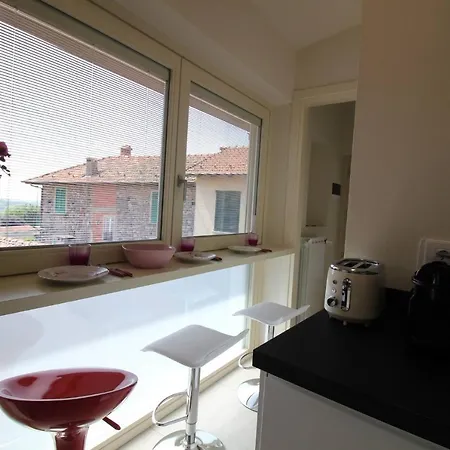Fuoco Con Balconcino * Colazza